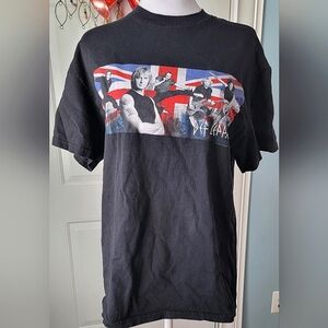 Vintage '02 Def Leppard Y2K Tour Tee Men's M Black Union Jack Skyline Graphic